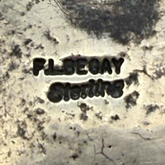 Navajo Sterling Silver Cuff – Pink Shell – Signed Francis L. Begay – Size 6.25" - Picture 5 of 6